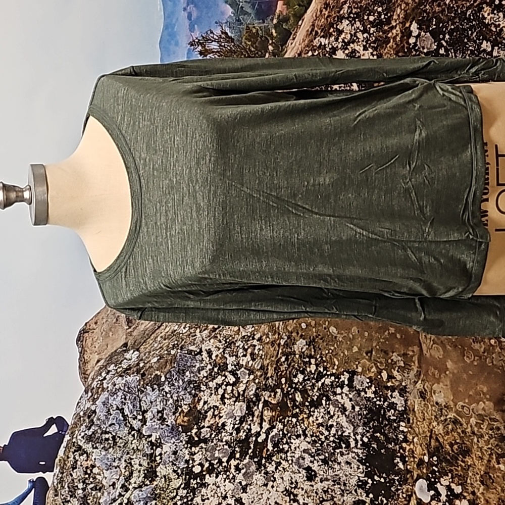2 Athleta tops ls